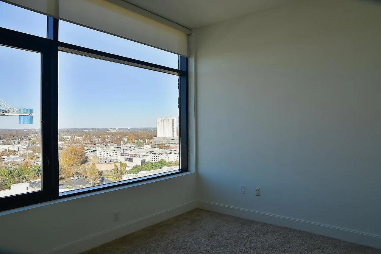 122 N Harrington St Unit 1115 #1115 - Photo 4 of 8