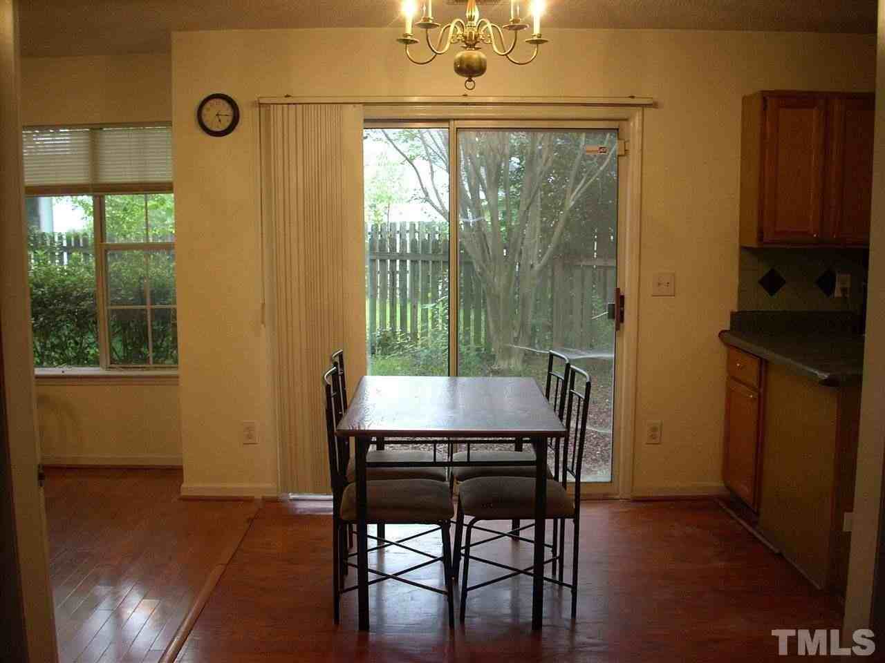 103 Ascot Pl - Photo 4 of 34