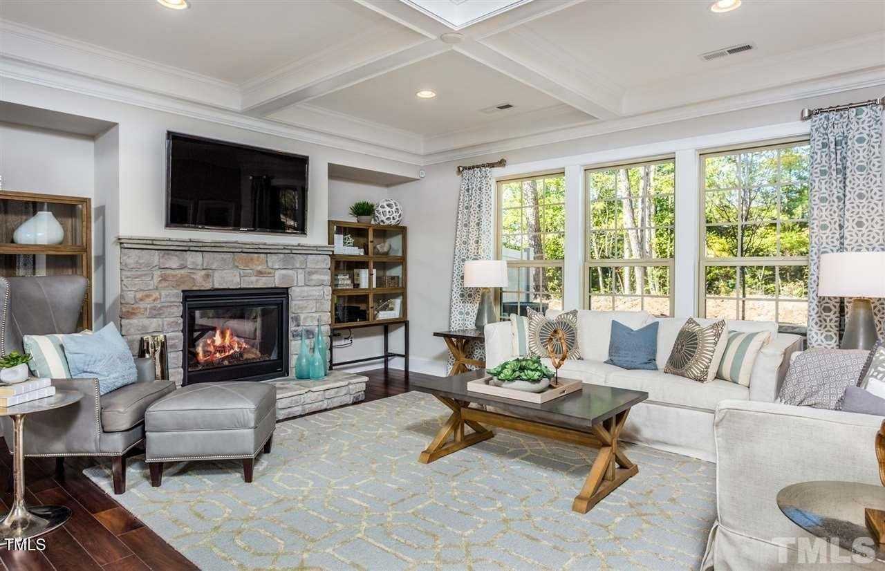 604 Fumagalli Dr - Photo 6 of 19