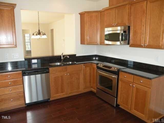 714 Hornchurch Loop - Photo 2 of 12