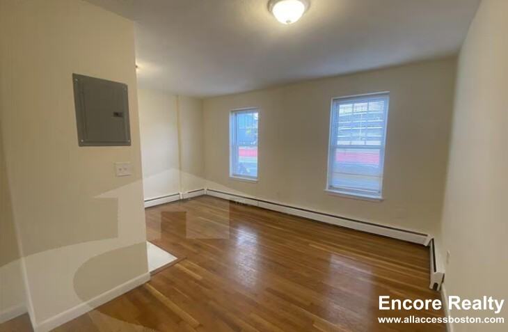 176 N Beacon St #1A - Photo 7 of 7