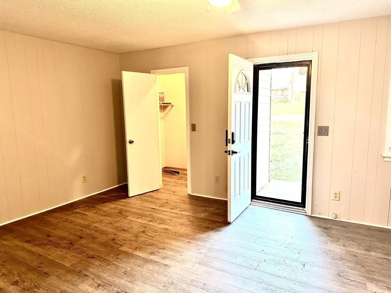 305 Leonard Meadow Rd - Photo 6 of 30