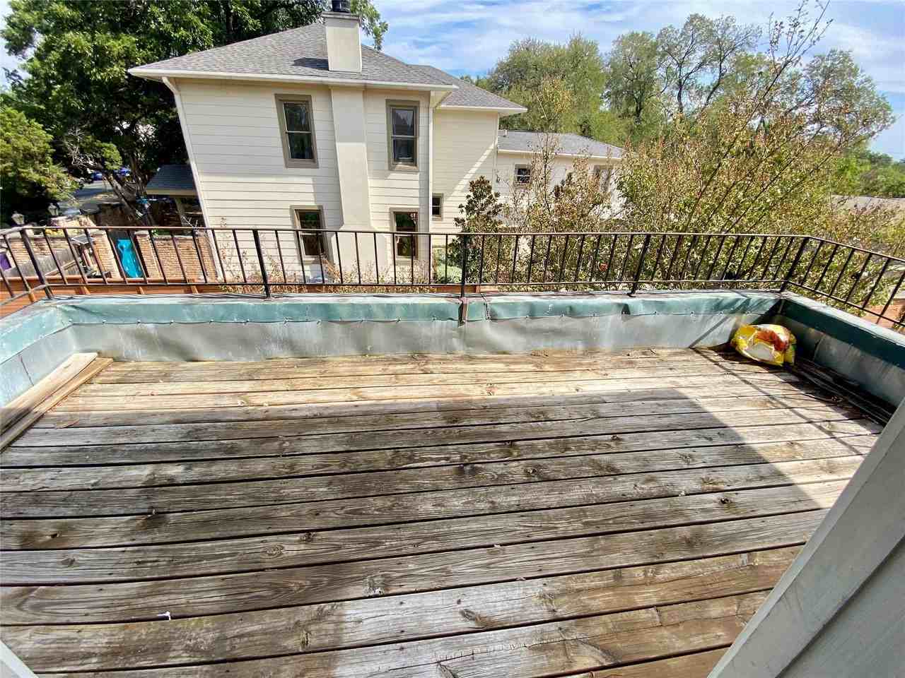 1513 Enfield Rd - Photo 7 of 10