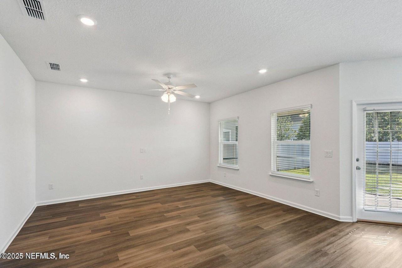 134 River Mist Dr - Photo 2 of 25