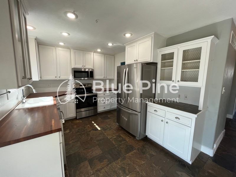 157 Leesburg Ln - Photo 5 of 40