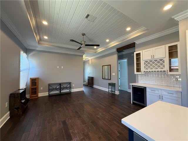 5530 Cameron Boulevard - Photo 2 of 15