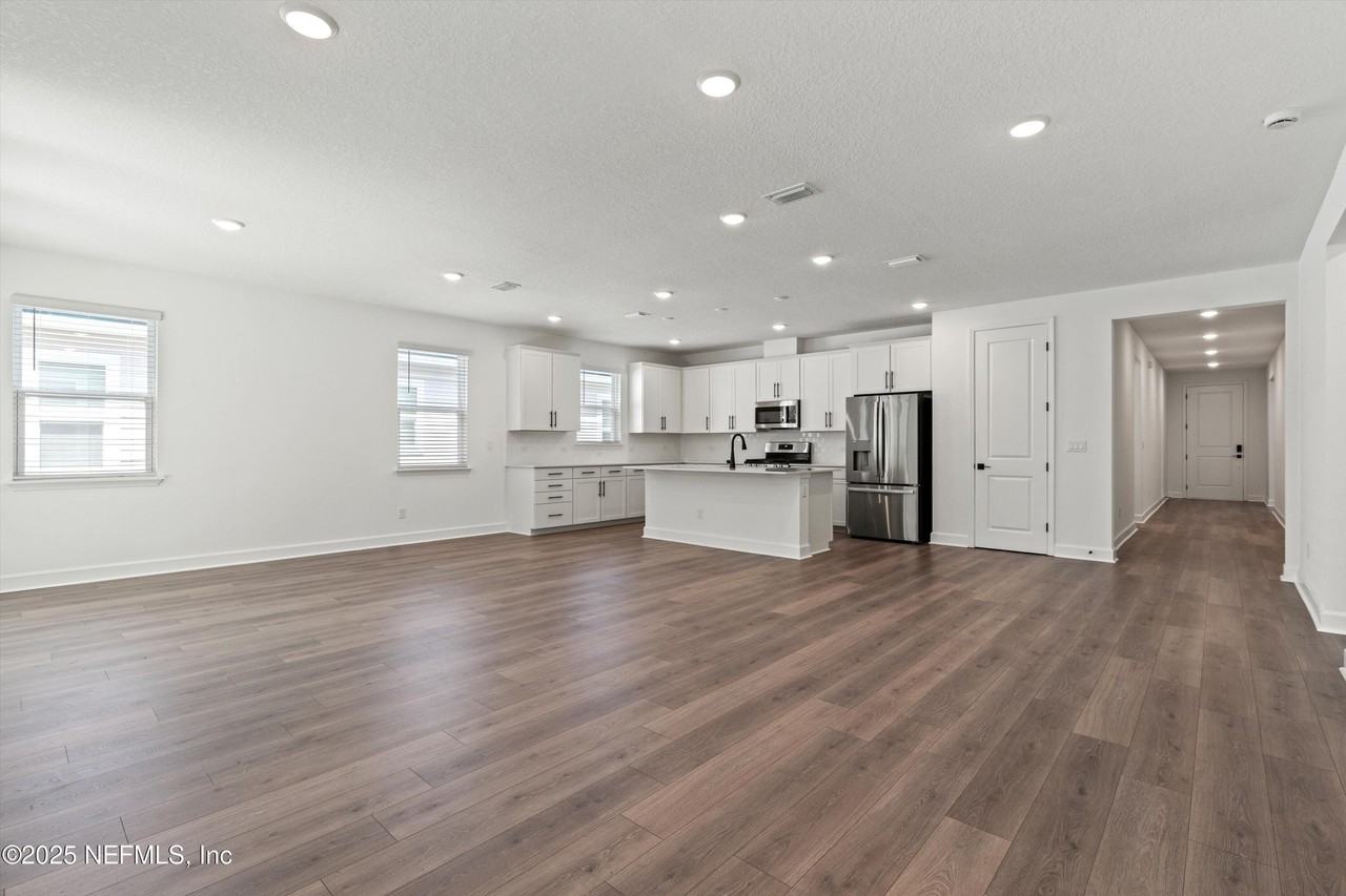 968 Lightsey Crossing Ln - Photo 6 of 33