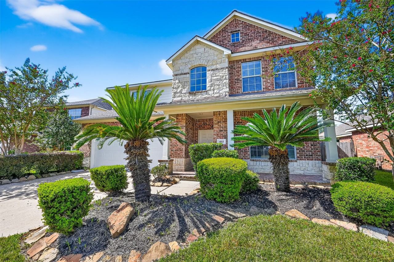 4815 Claymill Ct - Photo 2 of 47