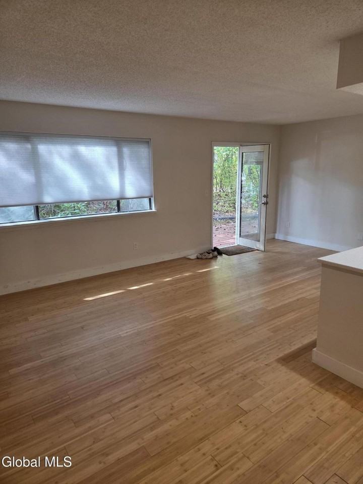 101 Victory Way - Photo 3 of 17