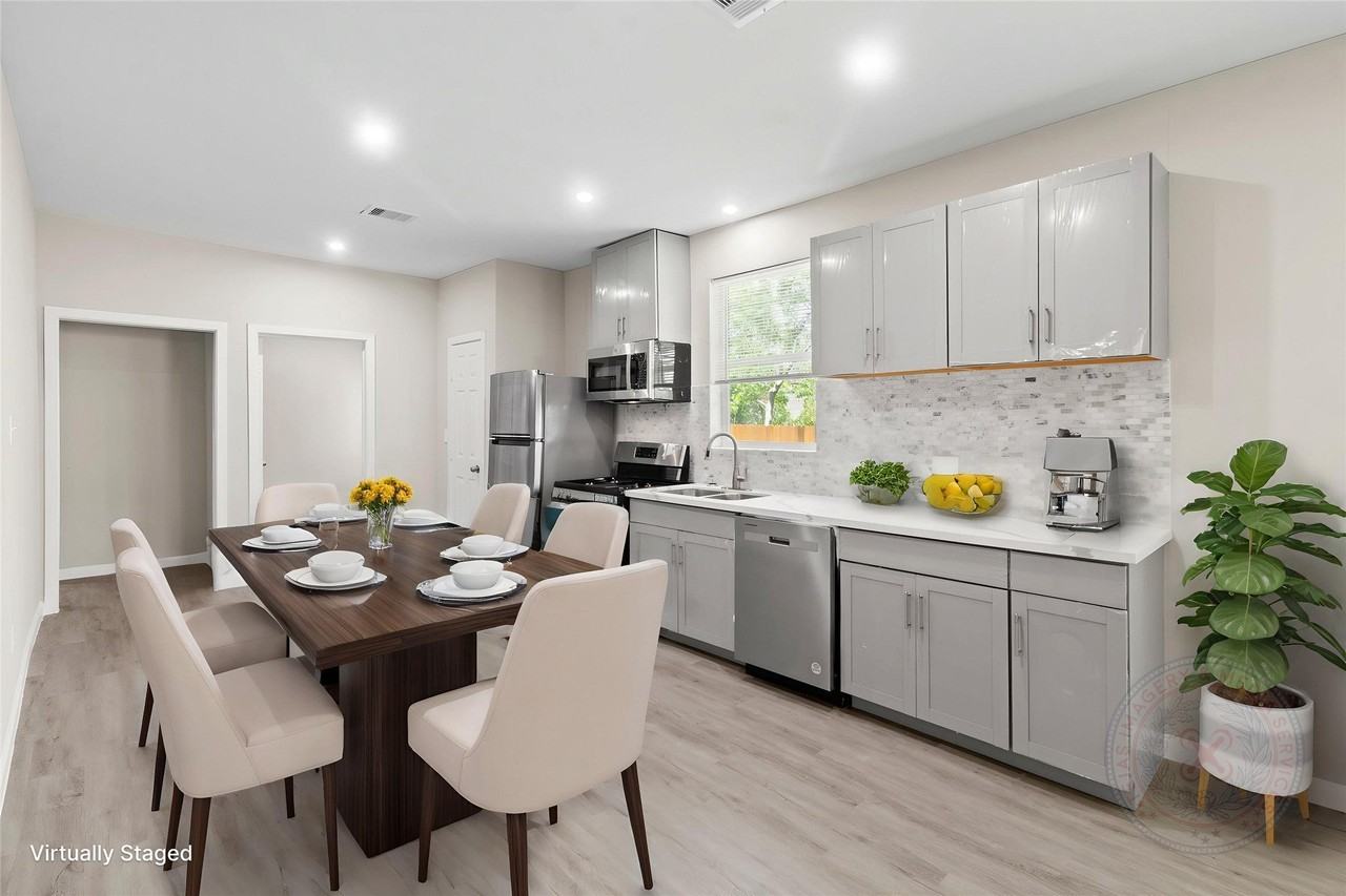 8402 Bassett St - Photo 7 of 23