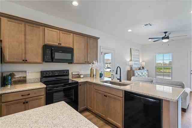 17012 E Iowa Ave - Photo 3 of 10