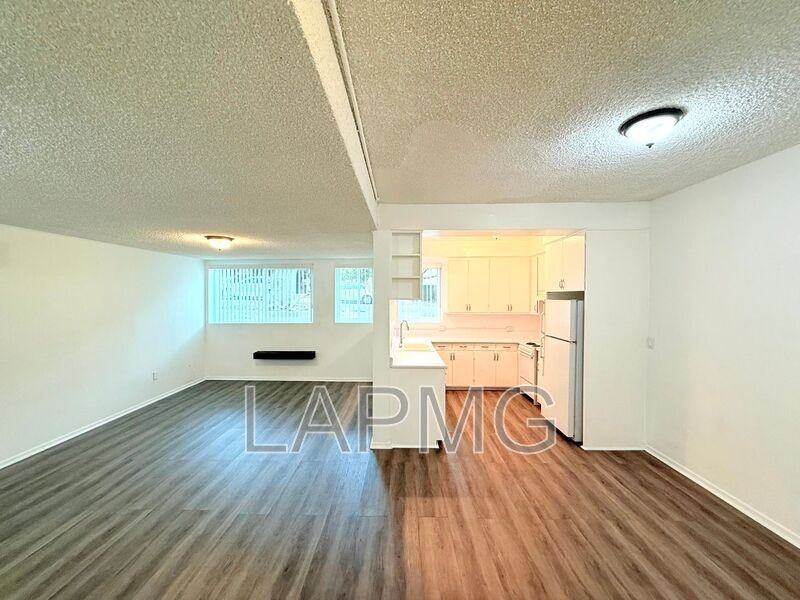 808 Princeton St #808E - Photo 4 of 16