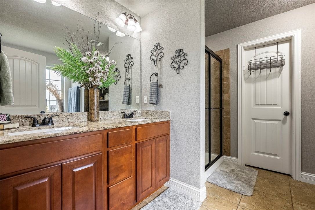 307 Blair Cir - Photo 5 of 25