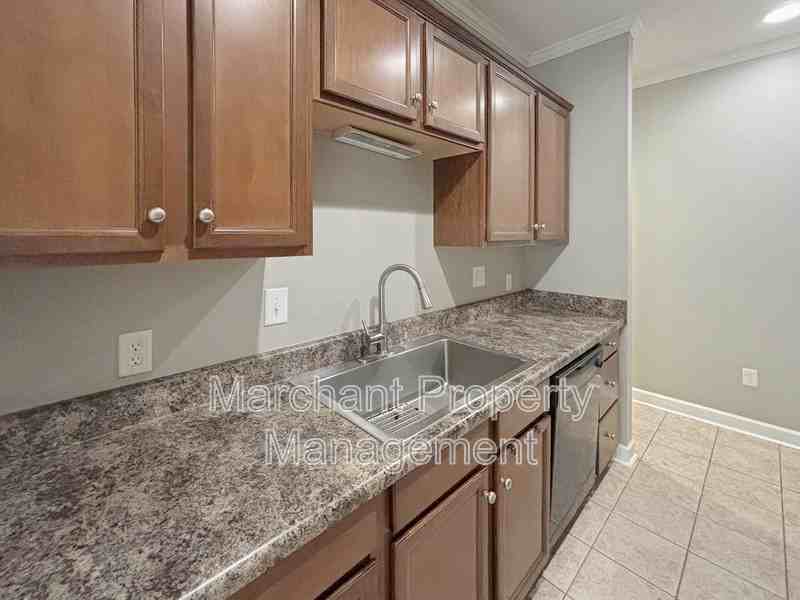 209 Biddeford Pl - Photo 5 of 25