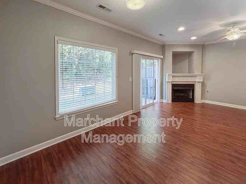 209 Biddeford Pl - Photo 7 of 25