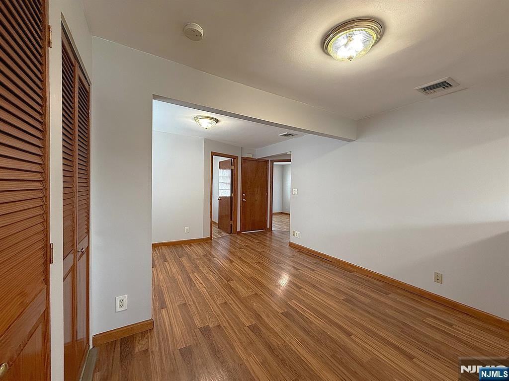 446 Post Ave ##2 - Photo 4 of 19