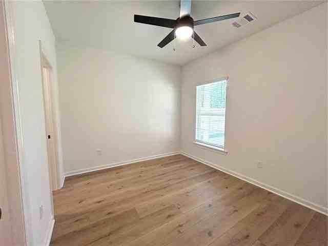 17008 E Iowa Ave - Photo 5 of 9