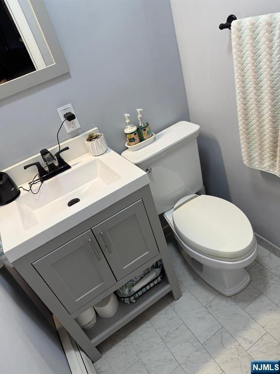 621 Schuyler Ave ##2 - Photo 6 of 7