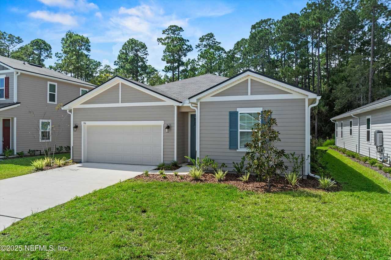 916 Lightsey Crossing Ln - Photo 2 of 33