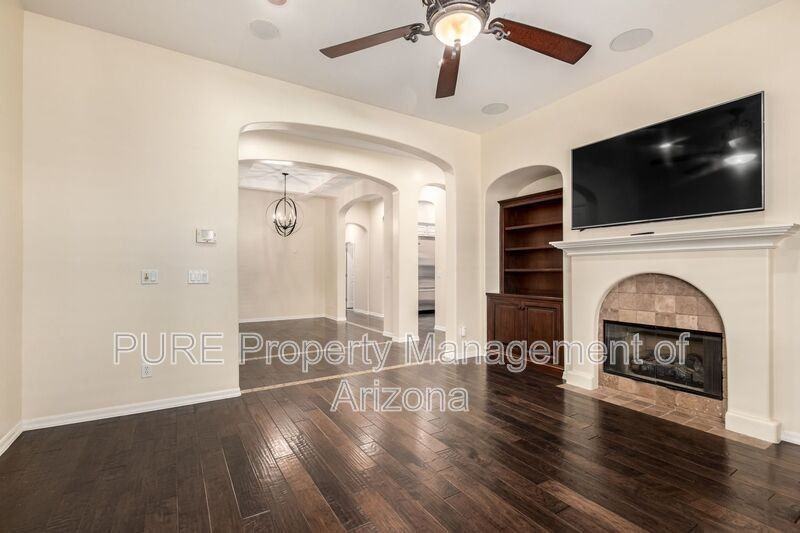 18650 N Thompson Peak Pkwy #1048