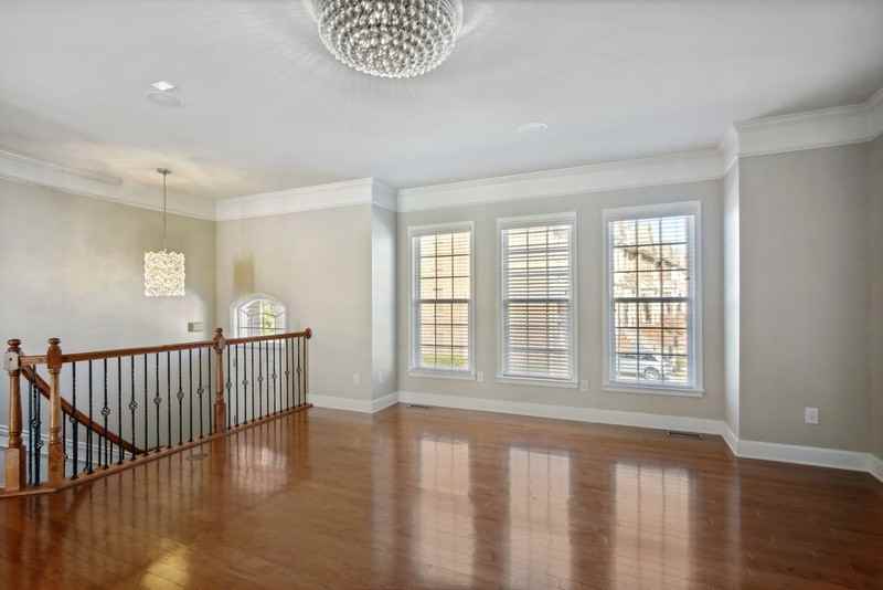 5037 Colchester Ct Se - Photo 4 of 25