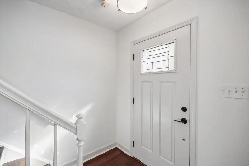 401 Defoors Lndg Nw - Photo 5 of 34