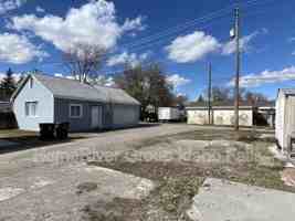 featured image of 387 Lomax St