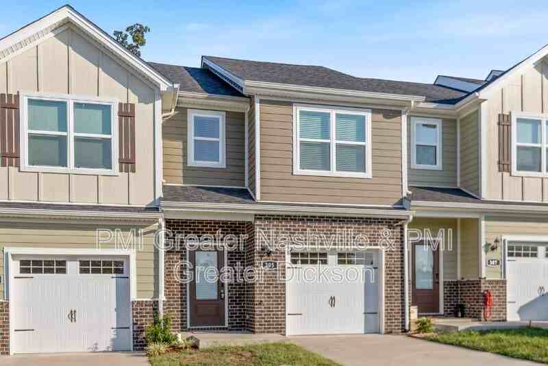 305 Masters Way - Photo 3 of 33