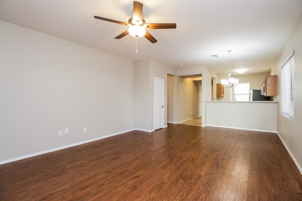 2215 S Barrington - Photo 3 of 16
