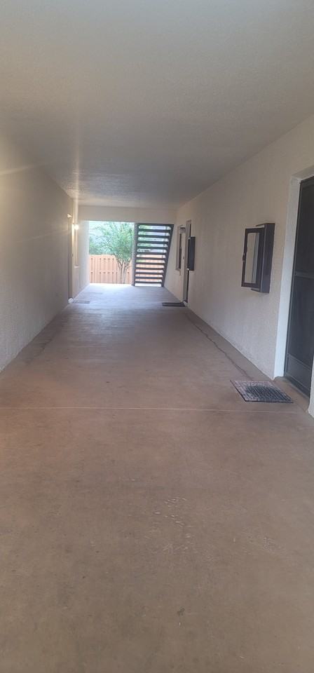1549 Ne 2nd St #B - Photo 2 of 14