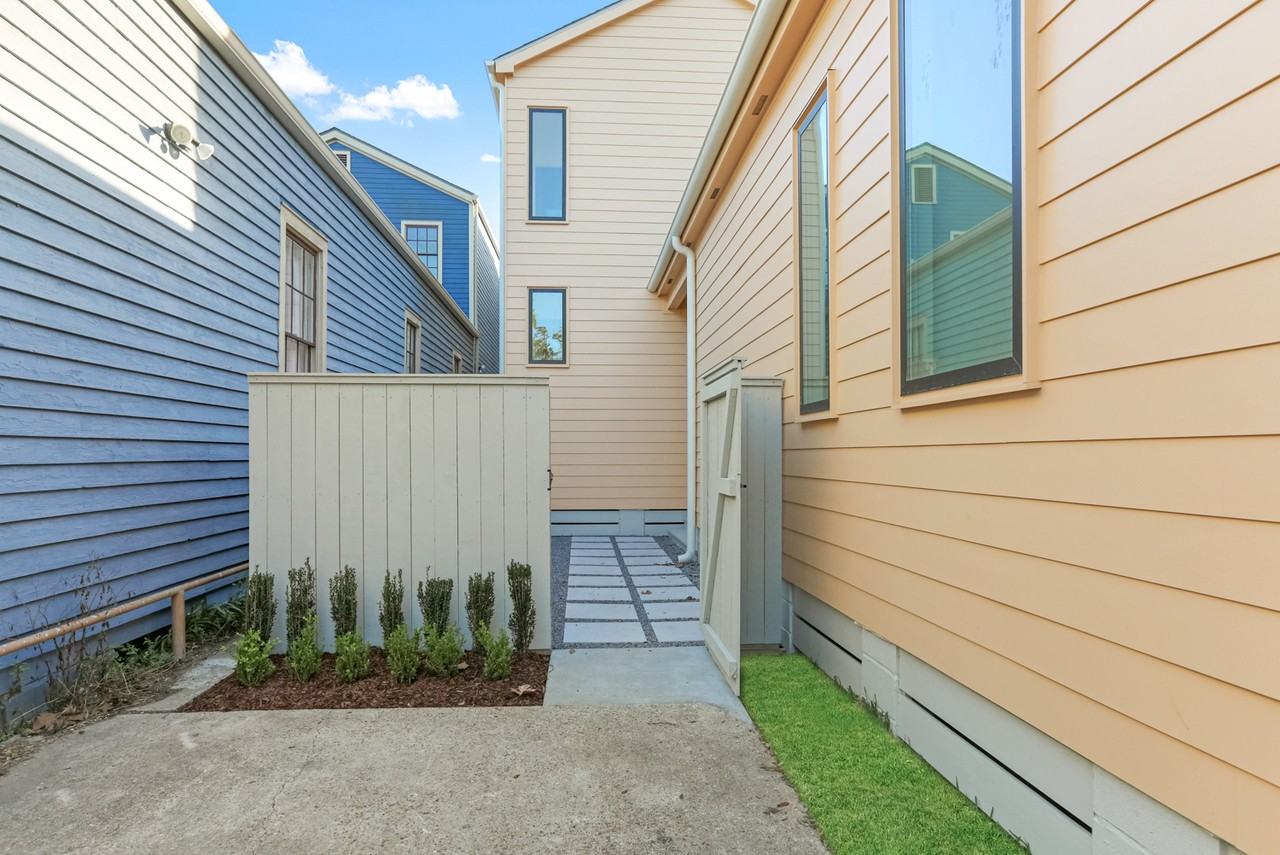 1023 Opelousas Ave #NA - Photo 2 of 13