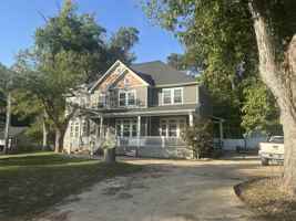 featured image of 917 New Ballwin Rd #NA