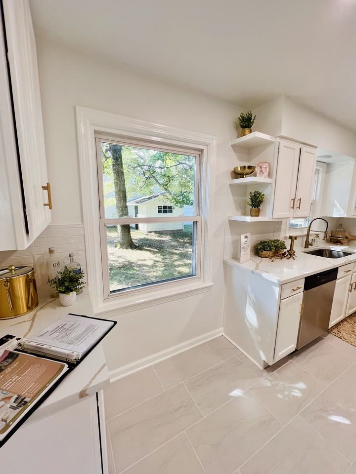 1514 Parker Dr #NA - Photo 3 of 50