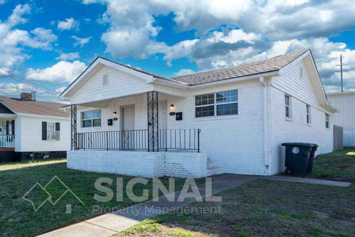 4703 4th Ave S - Photo 2 of 10