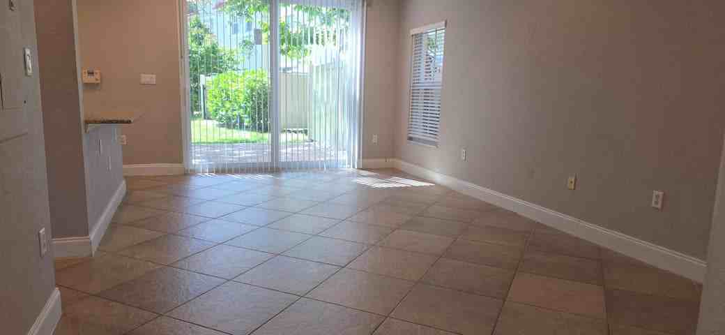 219 Lake Monterey Circle - Photo 2 of 7