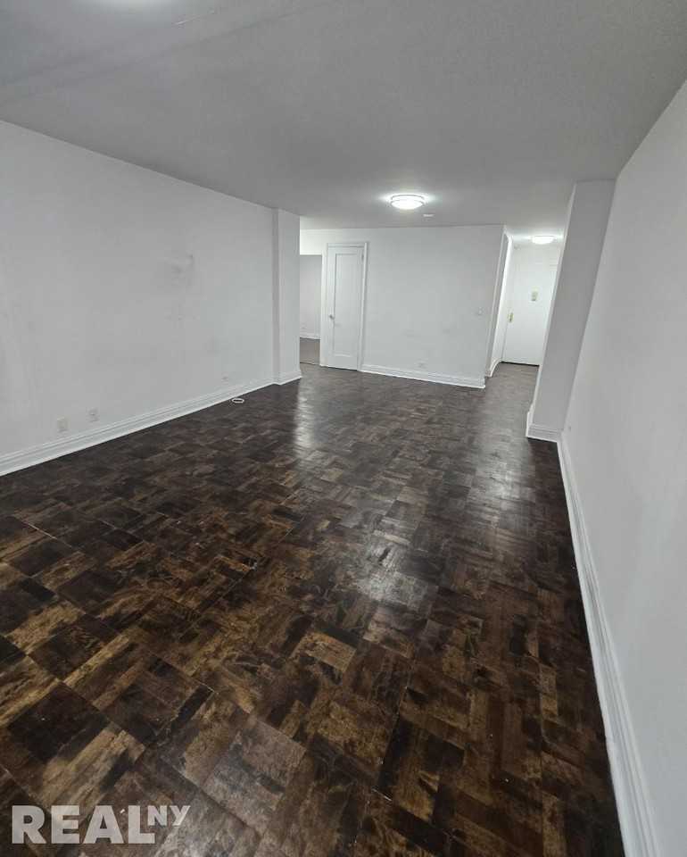 5th Ave #4C - Photo 3 of 8