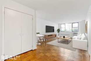 E 36th St #1H - Photo 1 of 1