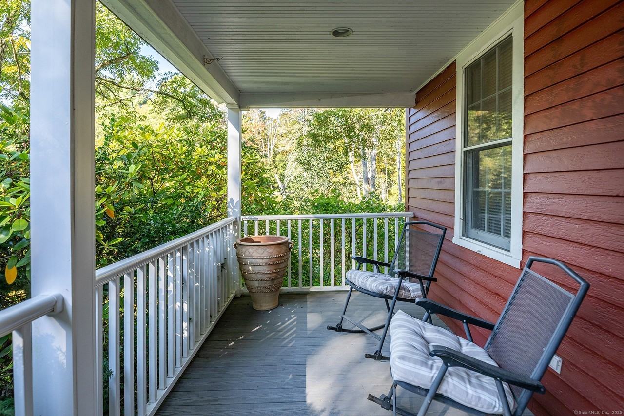 62 Brush Hill Rd - Photo 6 of 23