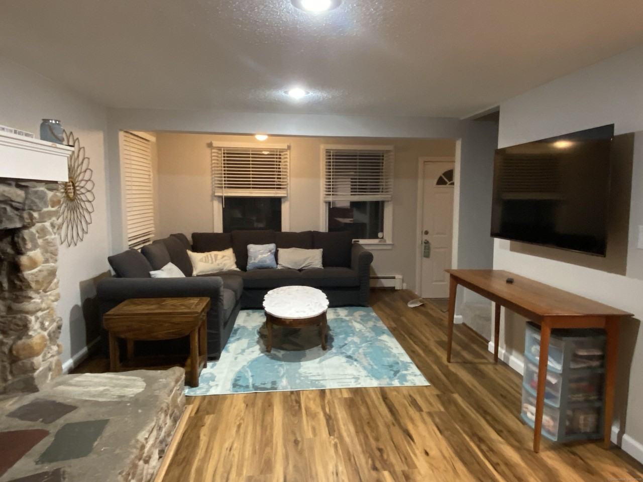 142 Old Black Point Rd - Photo 2 of 12