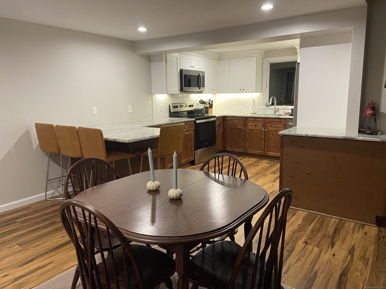 142 Old Black Point Rd - Photo 6 of 12