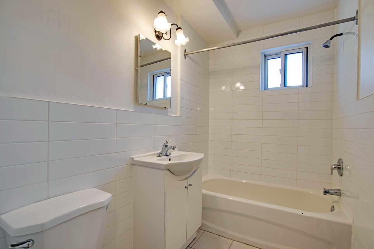 109 Craydon Road #10 - Photo 3 of 8