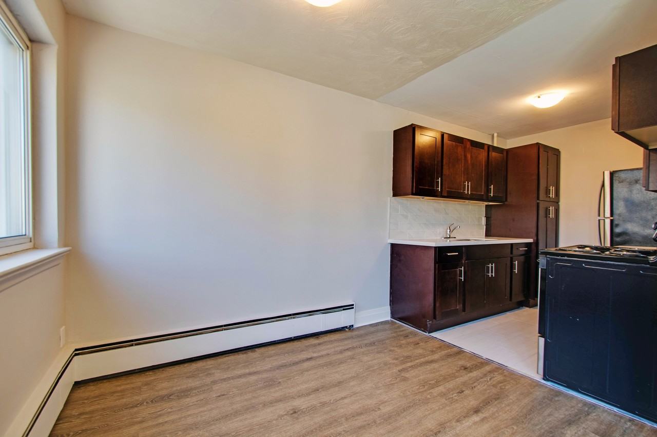 109 Craydon Road #10 - Photo 7 of 8