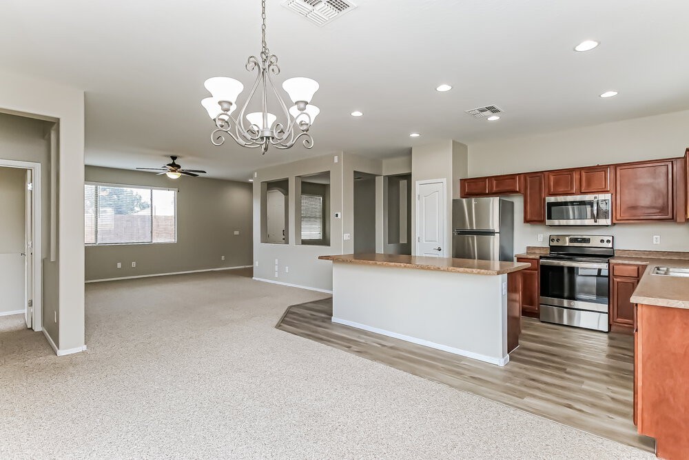 3433 E Arianna Ave - Photo 6 of 16