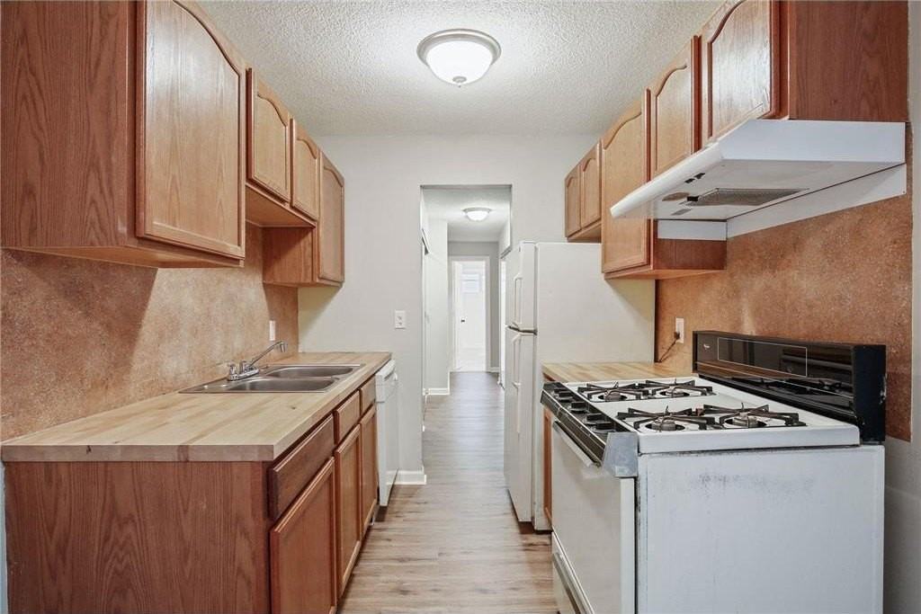 5315 Minnehaha Avenue #102 - Photo 6 of 8