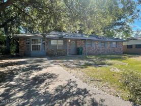 513 W Tracy St - Photo 1 of 1
