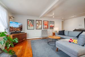 featured image of 906 Agua Fria St