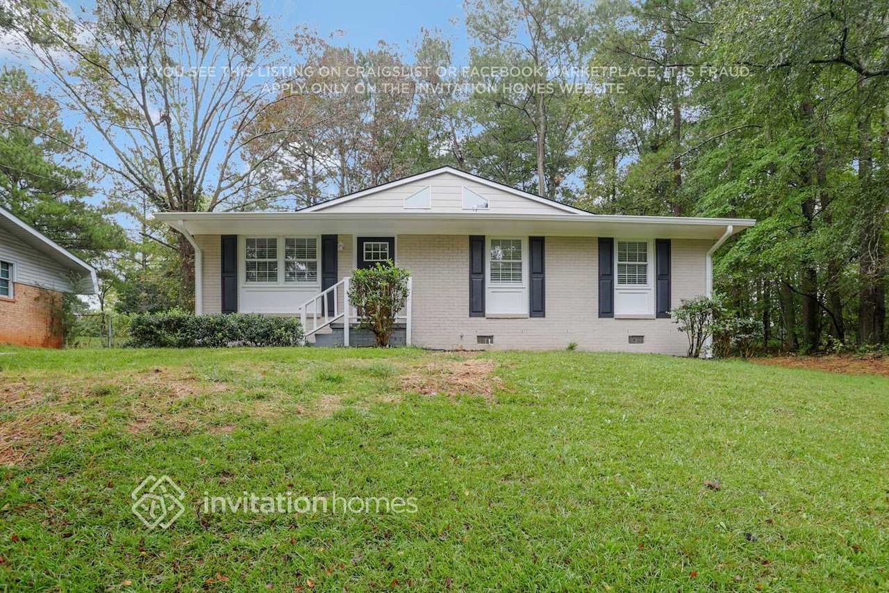 762 Plainville Way Sw - Photo 2 of 29