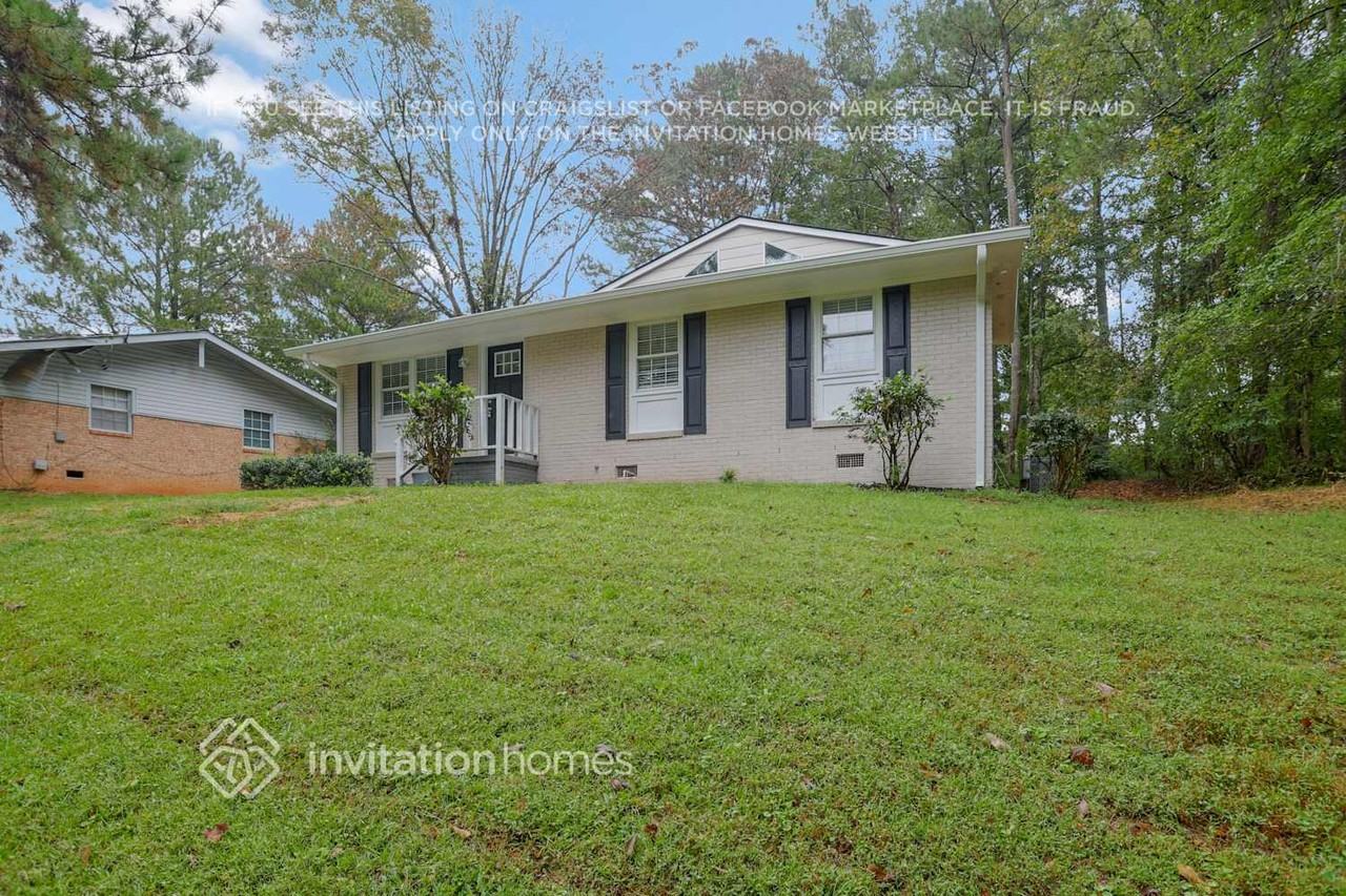 762 Plainville Way Sw - Photo 3 of 29