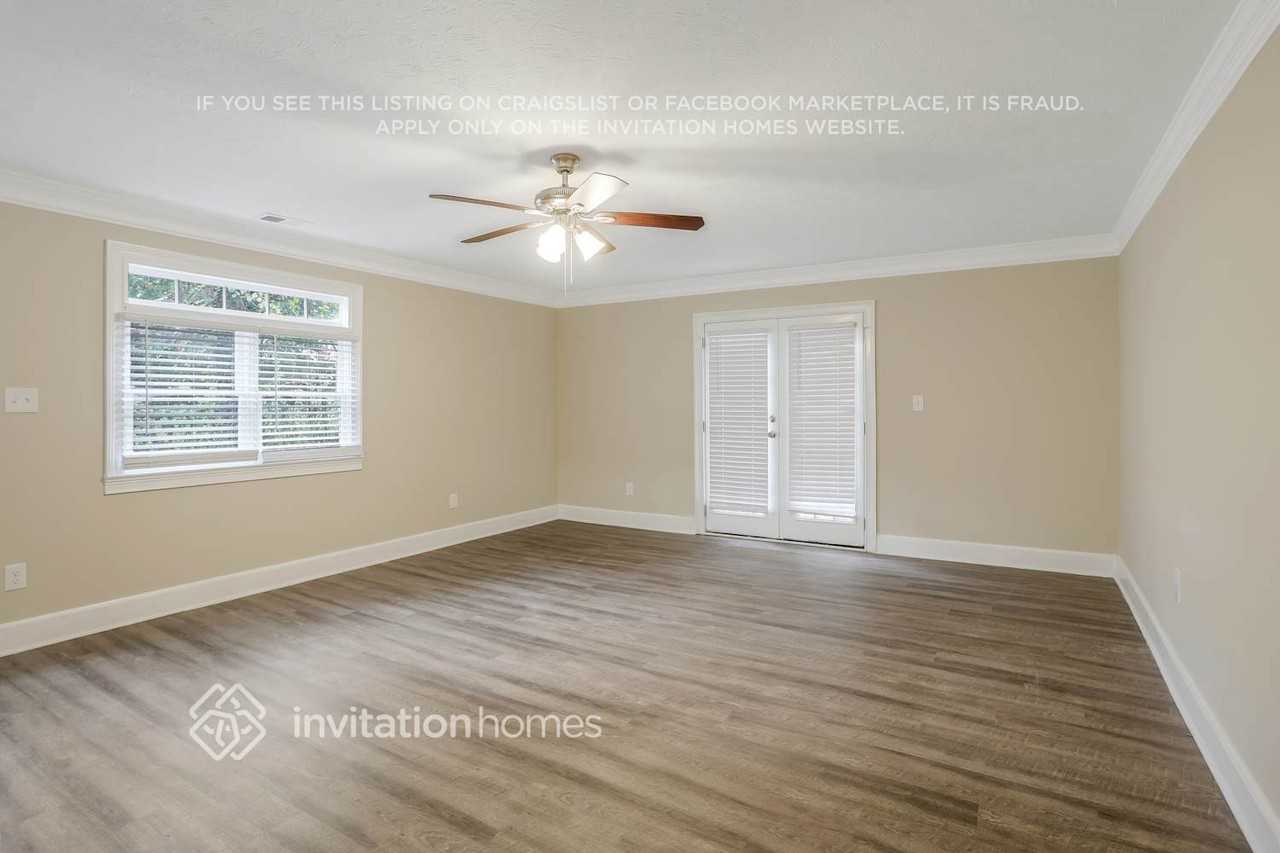 762 Plainville Way Sw - Photo 5 of 29