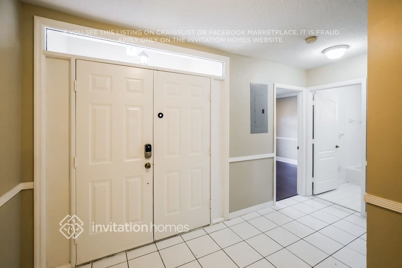 8301 Nw 194th Ter - Photo 3 of 20